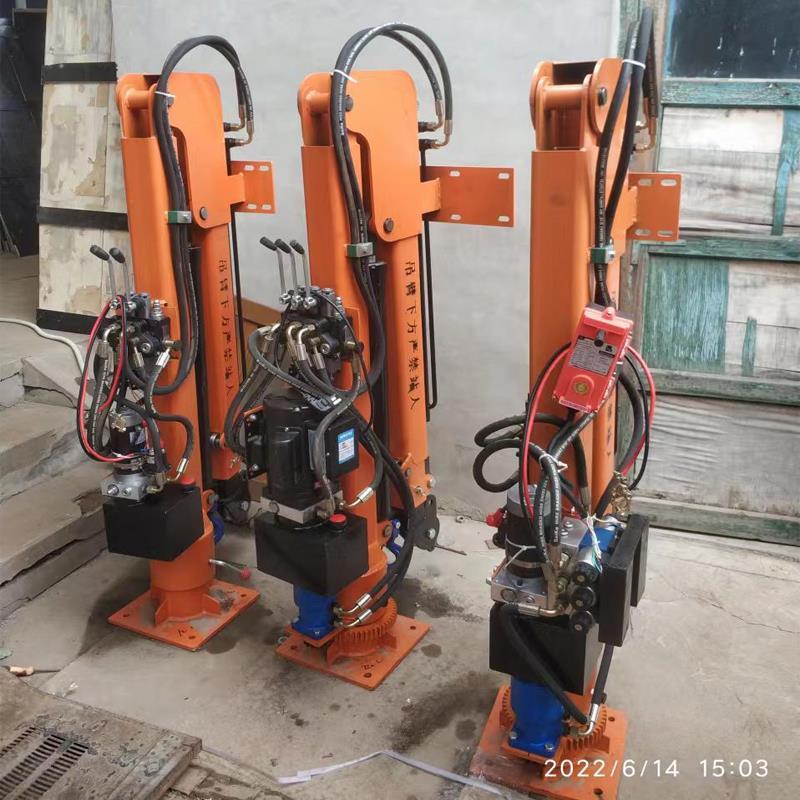 乌坵乡重汽蓝牌随车吊 3.2吨 国六动力强 液压驱动 农用自卸起重机